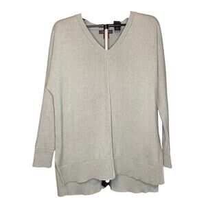 Tahari Women’s V-Neck Tunic Sweater Soft Sage Green Sz Sm cottagecore cozycore